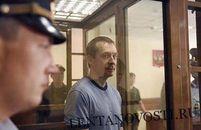 О найденных в квартире Захарченко миллиардах суд «забыл»