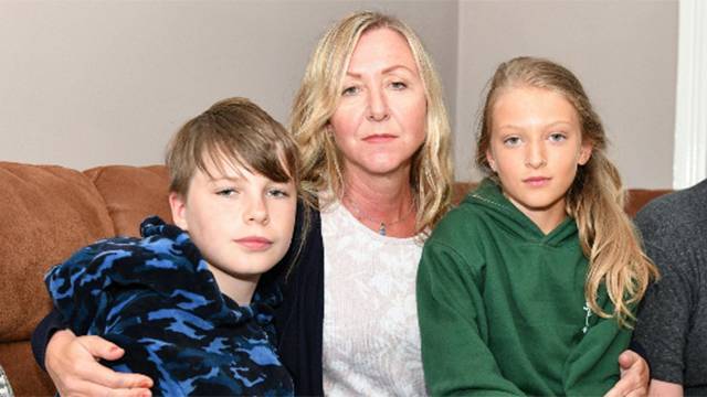Мать троих детей забыла сына-аутиста в аэропорту на курорте