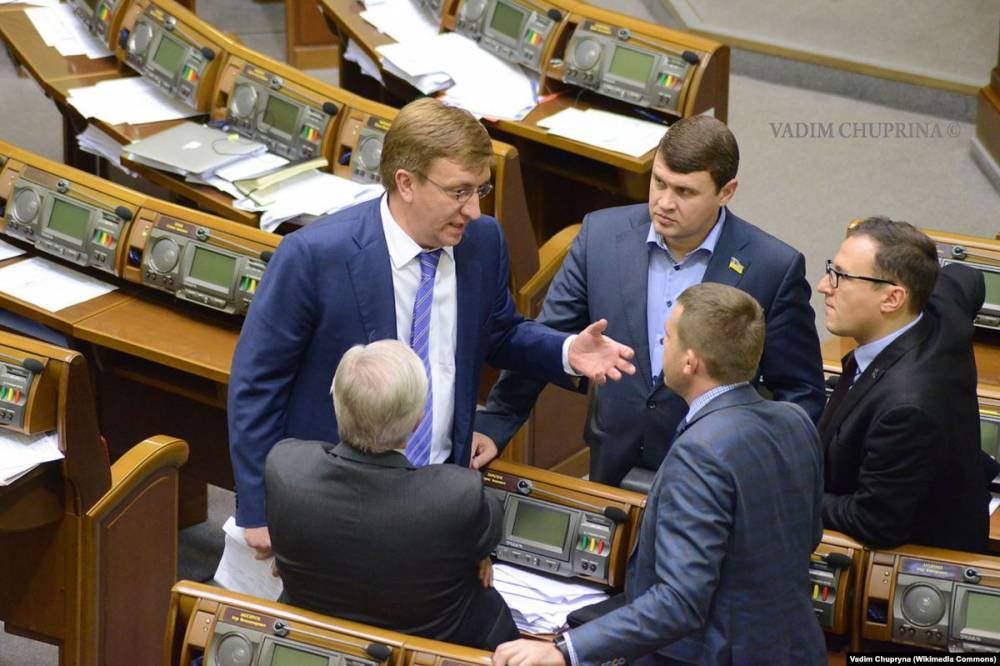 Зеленский назначил главой внешней разведки депутата партии Тимошенко
