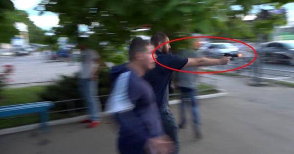 Журналисты разыскивают свидетелей избиения оператора службы новостей "Вести"