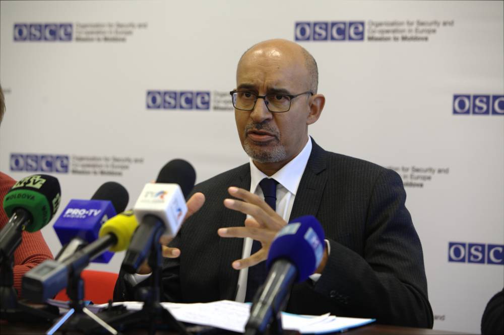 В ОБСЕ просят власти тщательно расследовать нападение на харьковского телеоператора