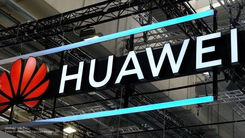Huawei выпустила смартфоны с собственной ОС