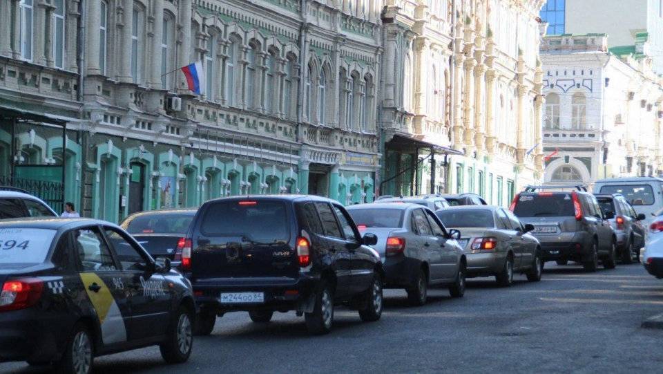 В Смоленске водителей подвинут к обочине в честь “Дня России”