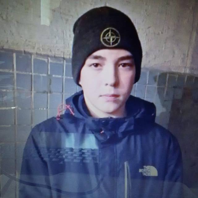 В Кузбассе пропал 13-летний мальчик в красной куртке