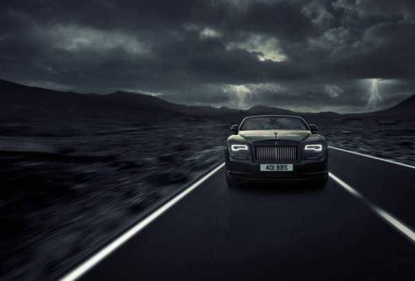 Rolls-Royce представила Dawn Black Badge