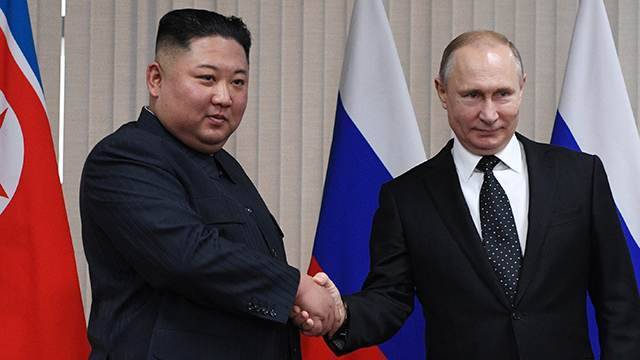 Ким Чен Ын в поздравлении Путину с Днем России выразил уверенность в успехе развития связей с РФ