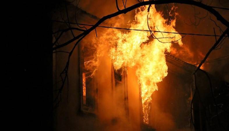 Пожарные спасатели ликвидировали два пожара