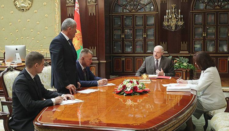 Лукашенко назначил командующего внутренними войсками главой МВД Беларуси