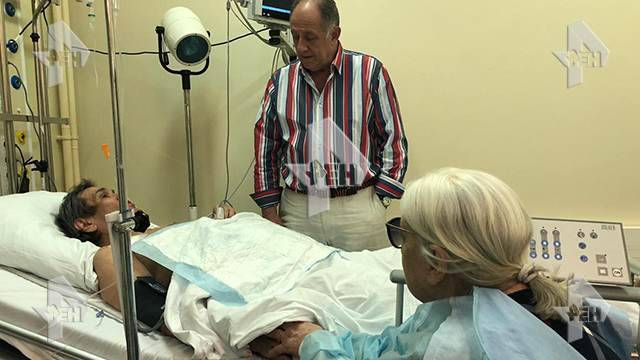 Бари Алибасов остается в реанимации в тяжелом состоянии, - медики