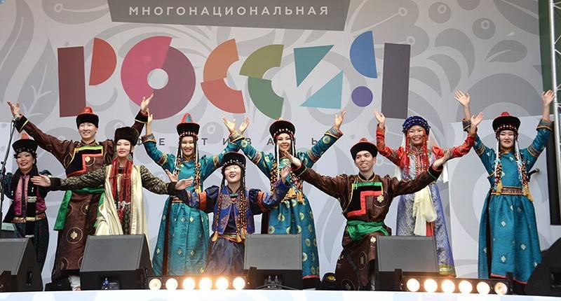На Поклонной горе открылся фестиваль "Многонациональная Россия"
