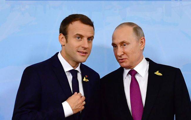 Макрон перед встречей с Путиным назвал условие возвращения России в G8