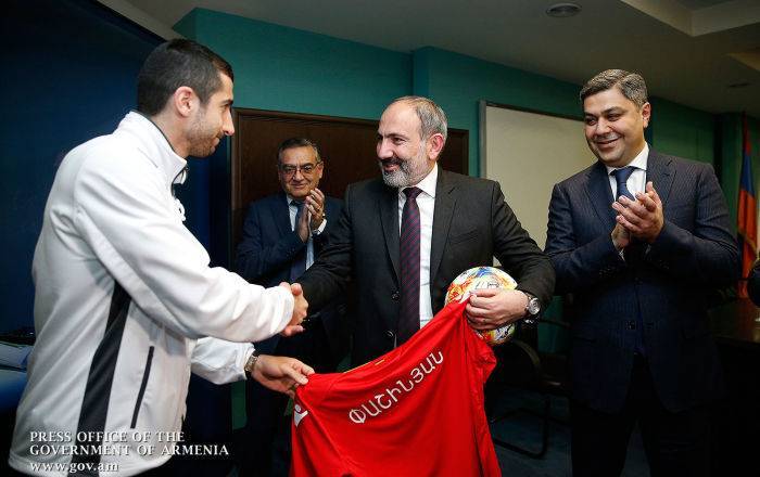 "Это уже серьезно": Никол Пашинян поздравил сборную Армении по футболу с победой
