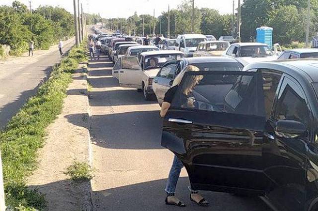 Террористы «ДНР» ввели новые правила проезда линии разграничения