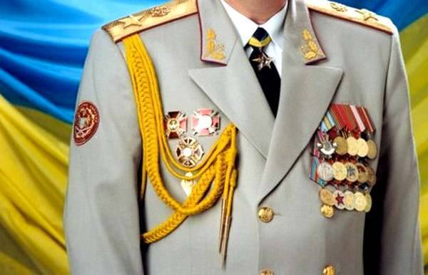 Мундиры для коррупционеров. Как обшивают украинских генералов