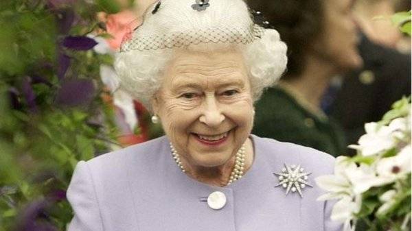Королева Великобритании поздравила граждан РФ с Днем России