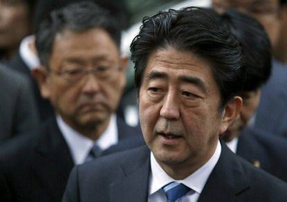Впервые со времен Исламской революции: японский премьер летит с визитом в Иран