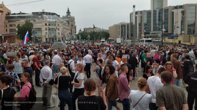 Россияне не купились на провокацию Запада, отказавшись от незаконного митинга в Москве