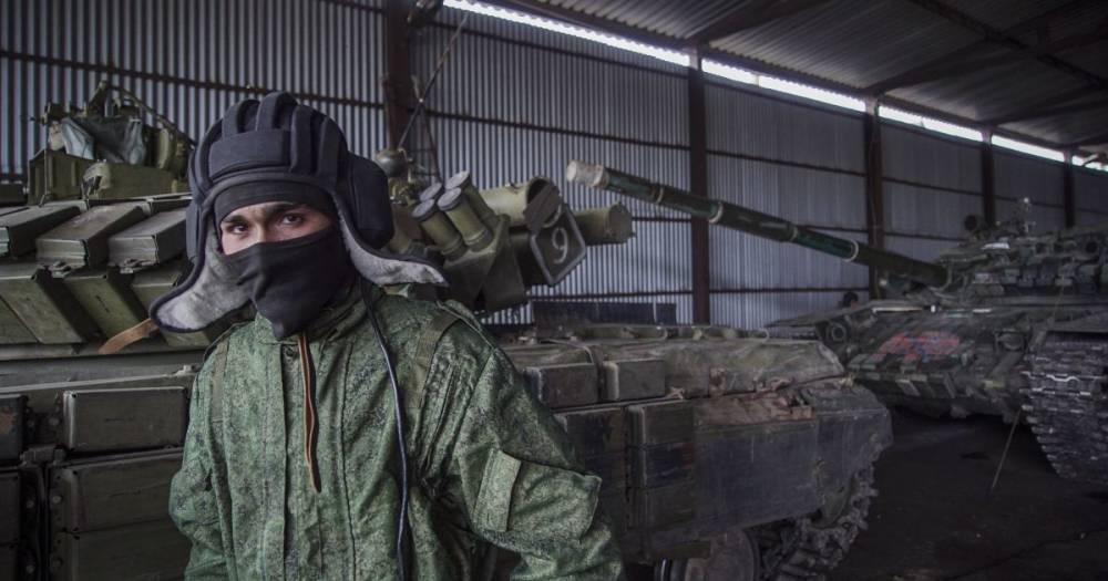Россия посреди ночи перебросила на оккупированную Луганщину вооружение и военную технику