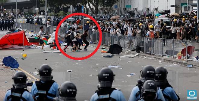 Массовые столкновения полиции и демонстрантов произошли в Гонконге