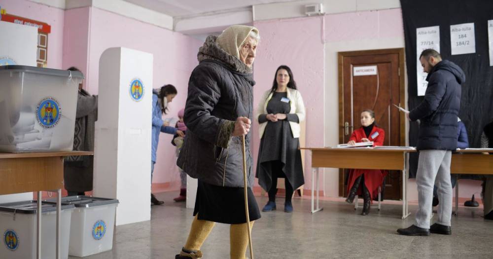 В Молдавии распустили парламент и объявили досрочные выборы