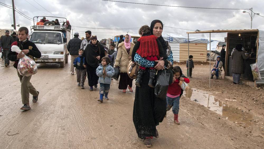 Более тысячи беженцев вернулись в Сирию за прошедшие сутки