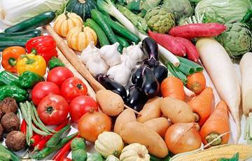 Какими в этом сезоне будут цены на овощи и клубнику из-за наводнения и жары
