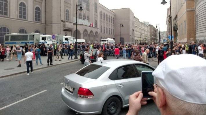 Совфед указал на причастность западных спецслужб к незаконному митингу в Москве