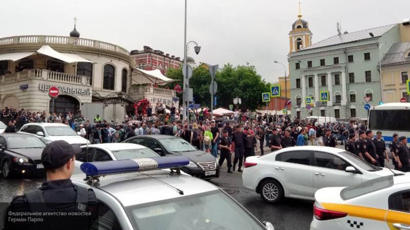 Рябцева предупредила оппозицию, что их ретивость на митинге может стоить чьей-то жизни или свободы