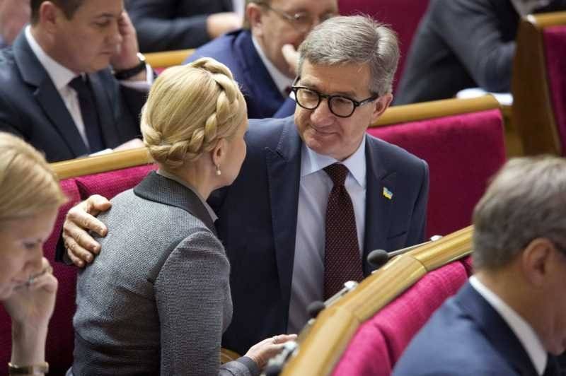 Партия Тимошенко становится аварийным убежищем для бригады Ахметова