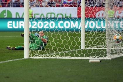 Российские фанаты поддержали пропустившего девять голов вратаря Сан-Марино