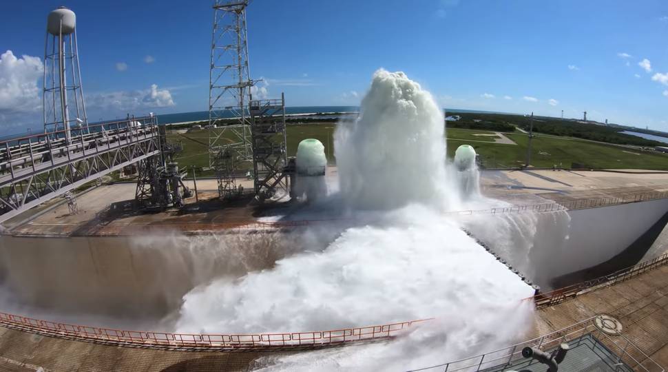 Зрелищное видео: в NASA показали, как за 1 минуту выплеснули 1,7 миллиона литров воды