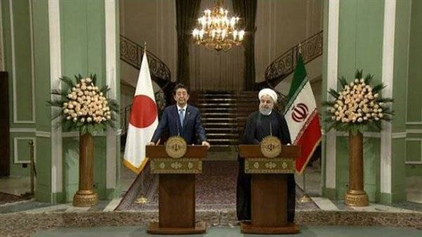 Визит Абэ: Япония призвала Иран соблюдать условия ядерной сделки