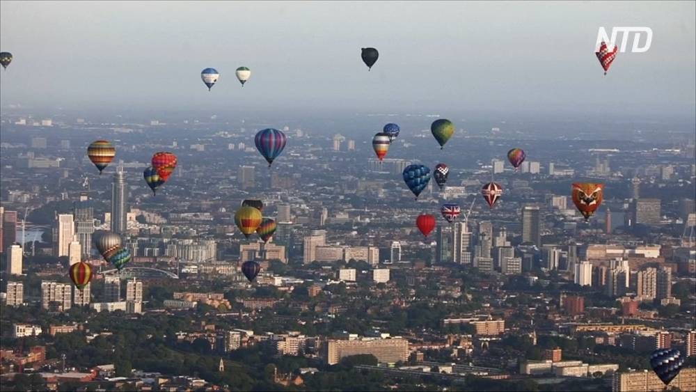 В Лондоне прошла воздушная регата лорд-мэра (видео)