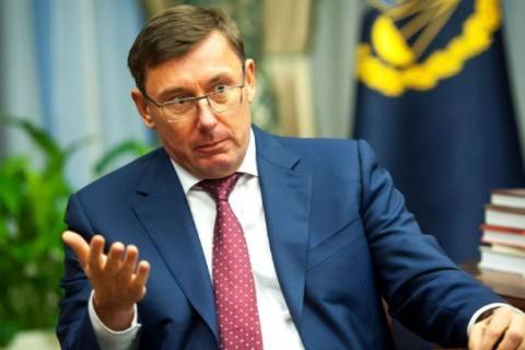 Луценко заявил, что Зеленский не имеет права делать представление на его увольнение