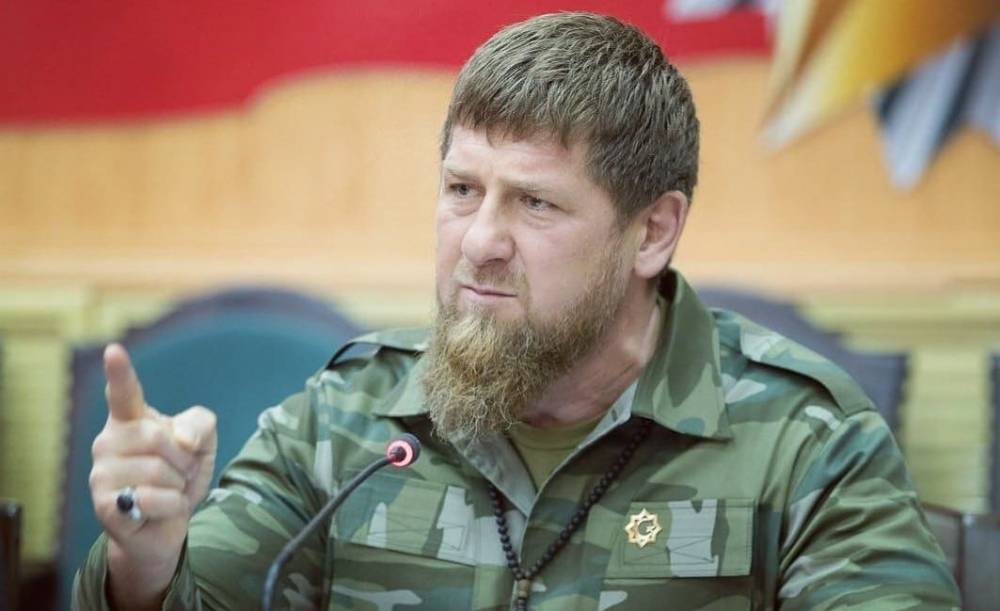 "Поломаем пальцы и вырвем язык": Кадыров записал жесткое видеообращение