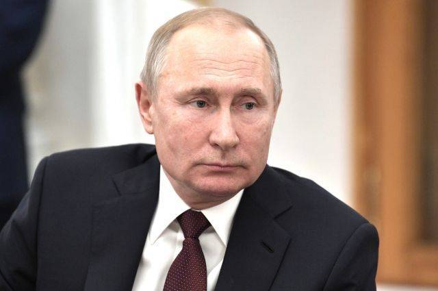 Путин пожелал Зеленскому быстро освоиться в роли президента Украины