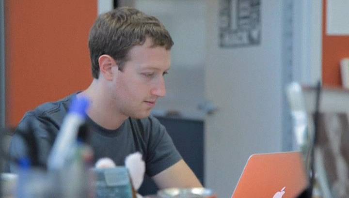 Цукерберга обвиняют в небрежности при защите личных данных пользователей Facebook