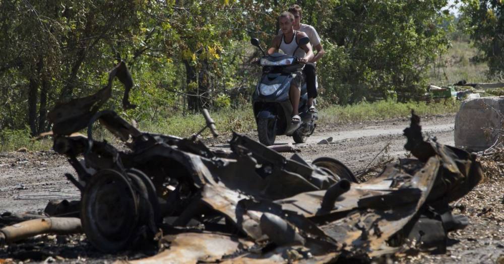 Боевики 28 раз открывали огонь на Донбассе, боец ранен ООС