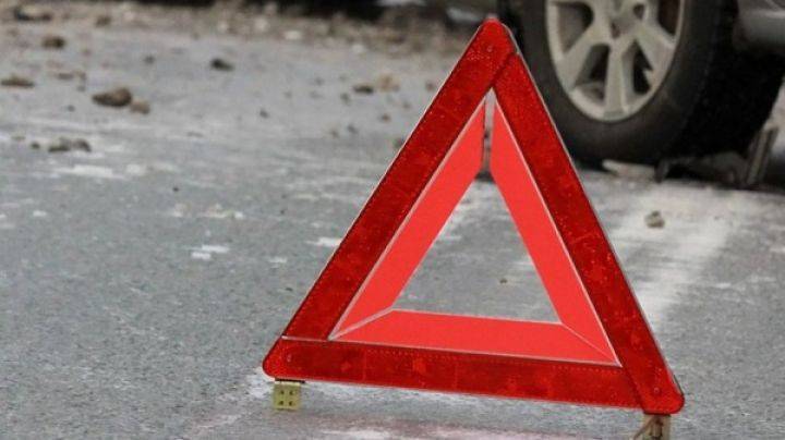 В Воронеже «Ленд Ровер» врезался в авто на аварийке: пострадала девочка