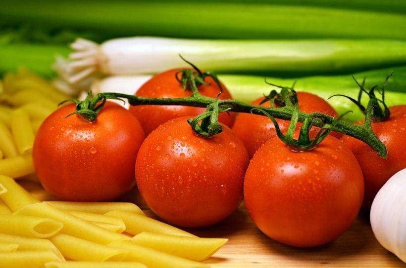 Эксперты назвали помидоры эффективным средством борьбы с целлюлитом