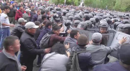 Почти тысячу участников митингов привлекли к ответственности в Казахстане