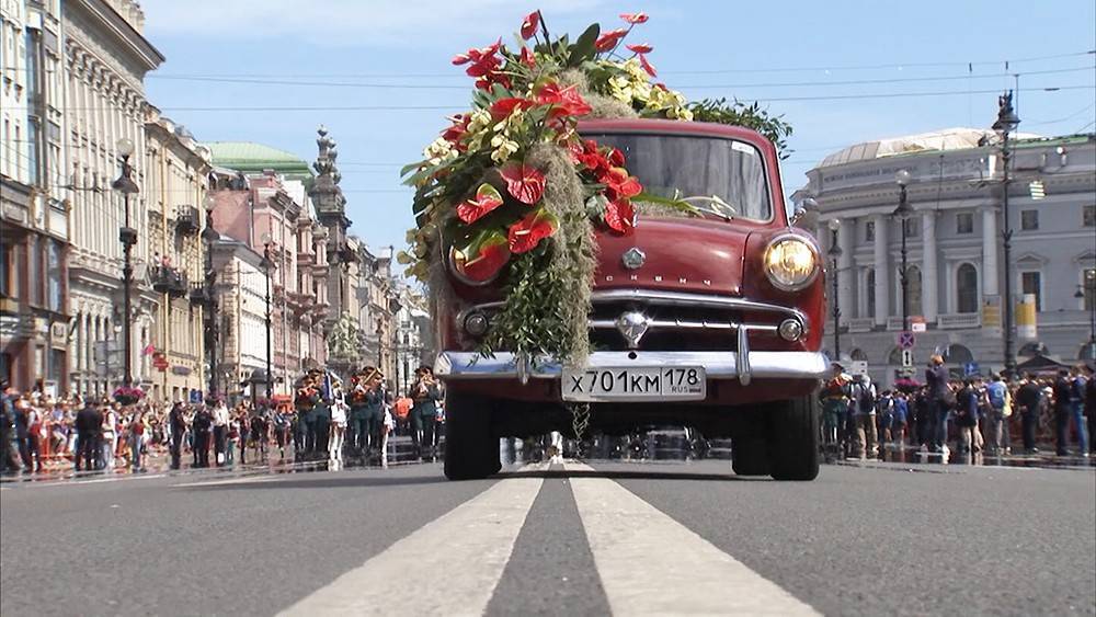 Чем удивил фестиваль цветов в Петербурге