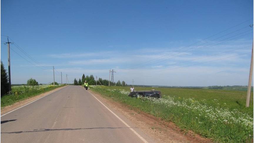 В Кумёнском районе на трассе погиб водитель иномарки