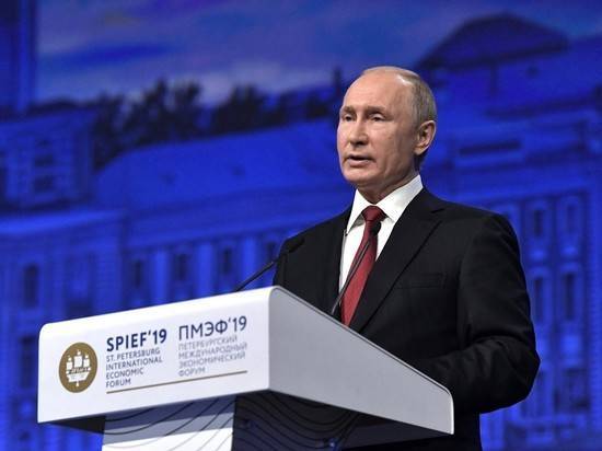 Путин выразил надежду на скорейшую адаптацию Зеленского в статусе президента