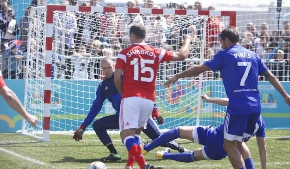 Матч звезд футбола в Петербурге дал старт последнему году до чемпионата Европы