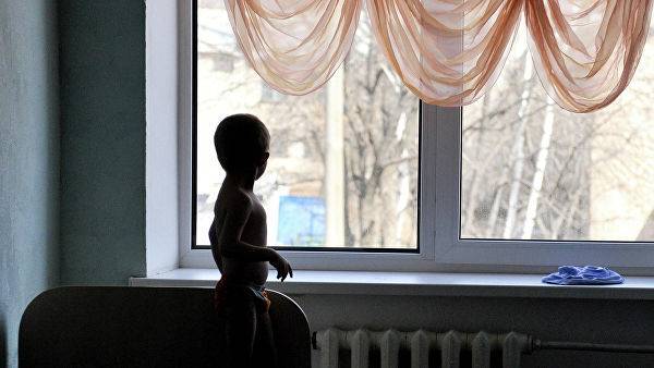 В Госдуме предложили внести поправки в стандарты воспитания детей-сирот