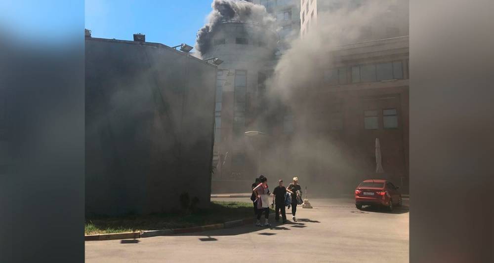 Пожар произошел в бизнес-центре "Бородино Плаза"