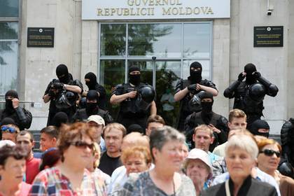 Власти Молдавии объявили акцию протеста в свою поддержку