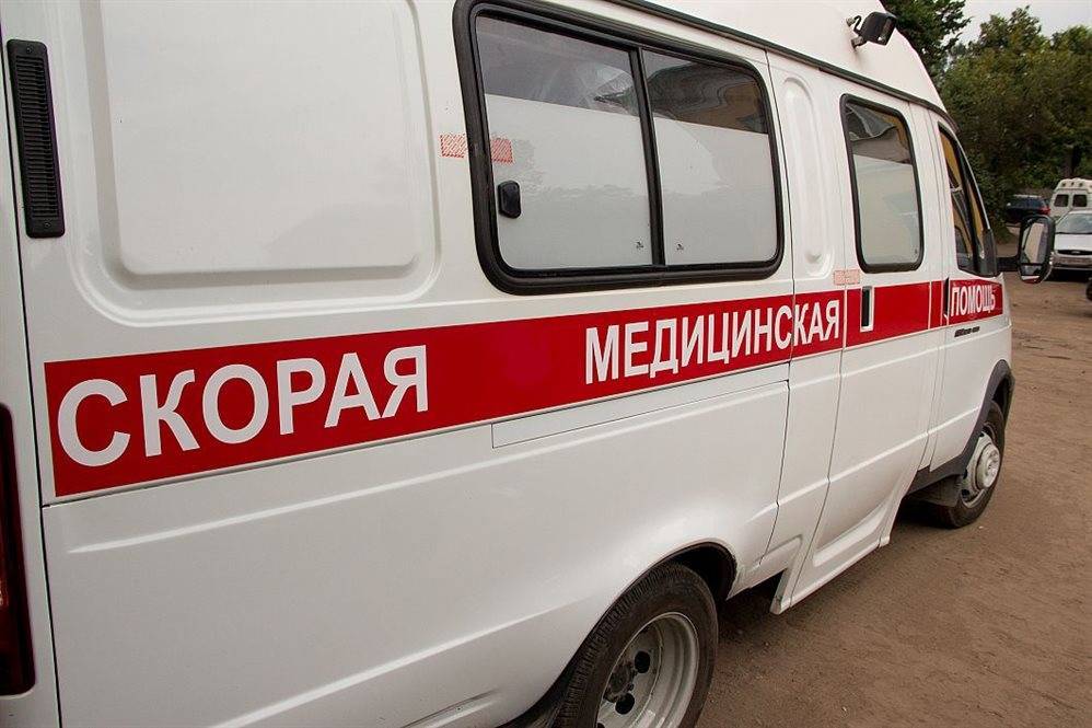На севере Ульяновска в машине такси скончалась женщина