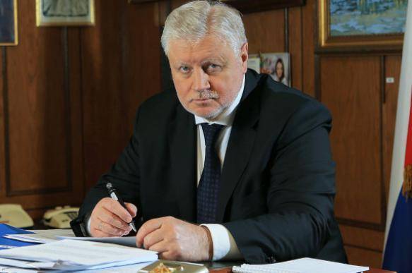 Миронов раскритиковал Госдуму за то, что она "множит" схожие законопроекты